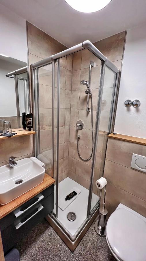 Hotel Zu Den Drei Kronen Seligenstadt Eksteriør bilde