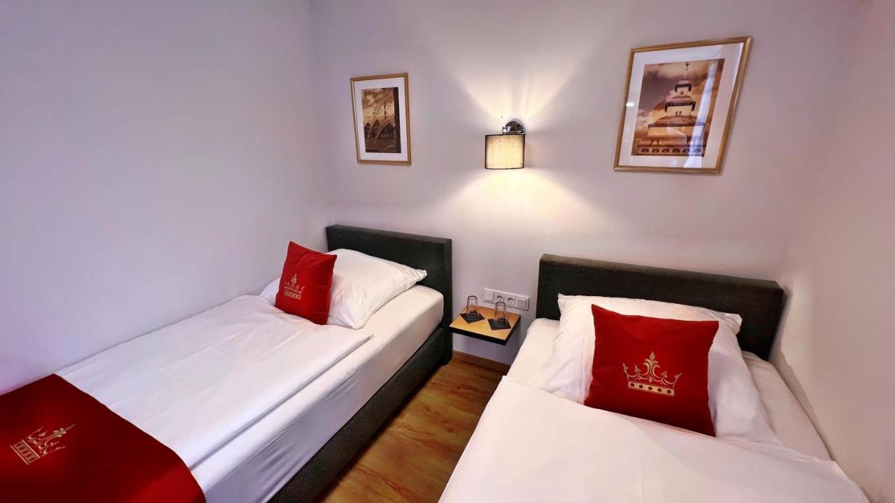 Hotel Zu Den Drei Kronen Seligenstadt Eksteriør bilde