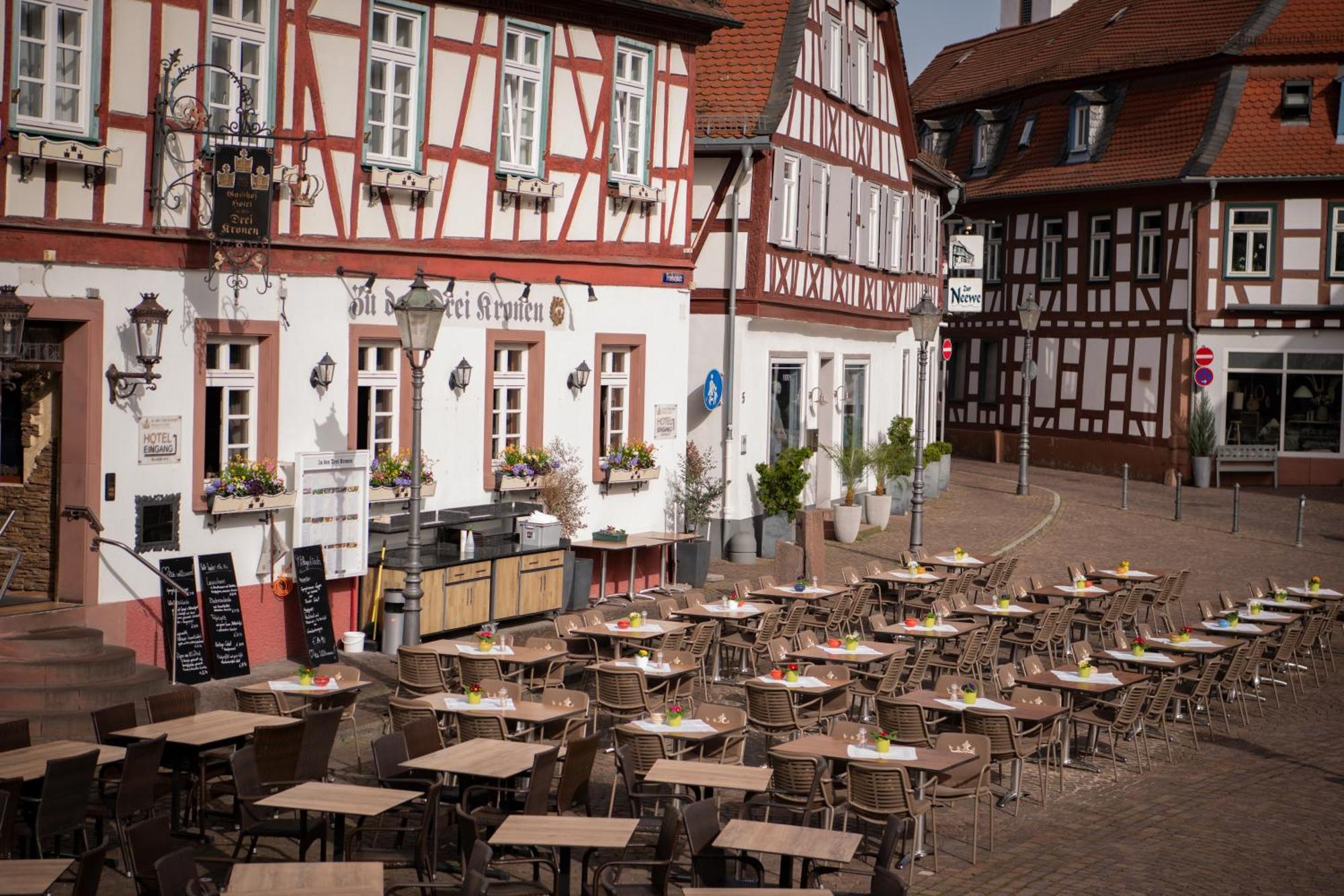 Hotel Zu Den Drei Kronen Seligenstadt Eksteriør bilde